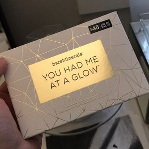 BareMinerals highlight and bronzer palette